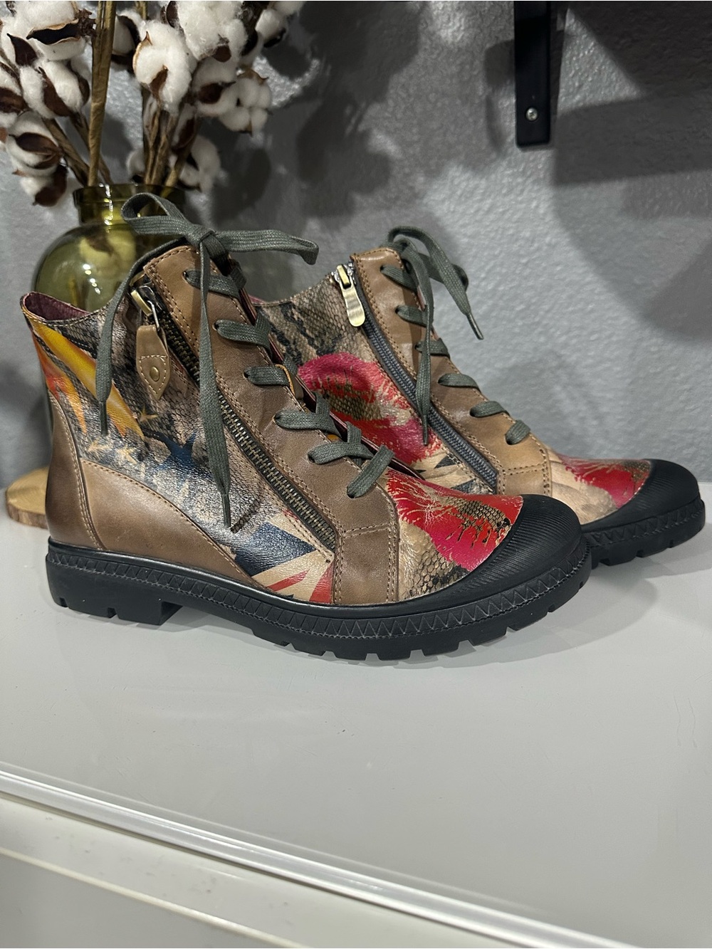 L’Artiste Jadeite Double Zipper Leather Booties Floral & Artistic Sz 8 - Picture 6 of 6